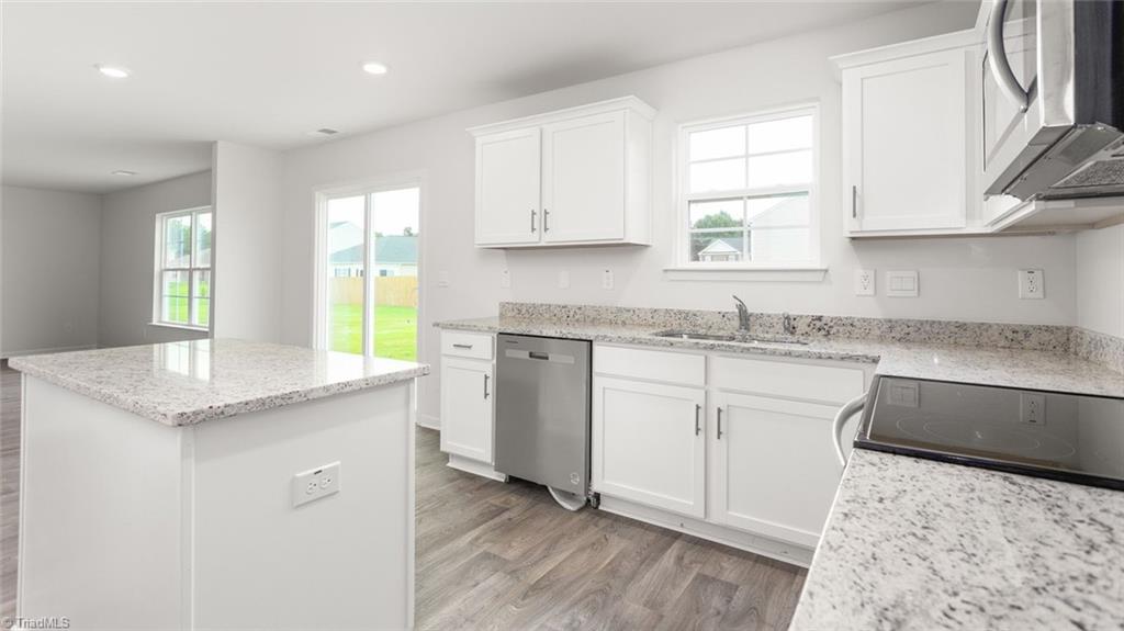 4628 Red Oak Drive Trinity, NC 27370 - Photo 18 of 36 *photos are of model home and are for representational purposes only.