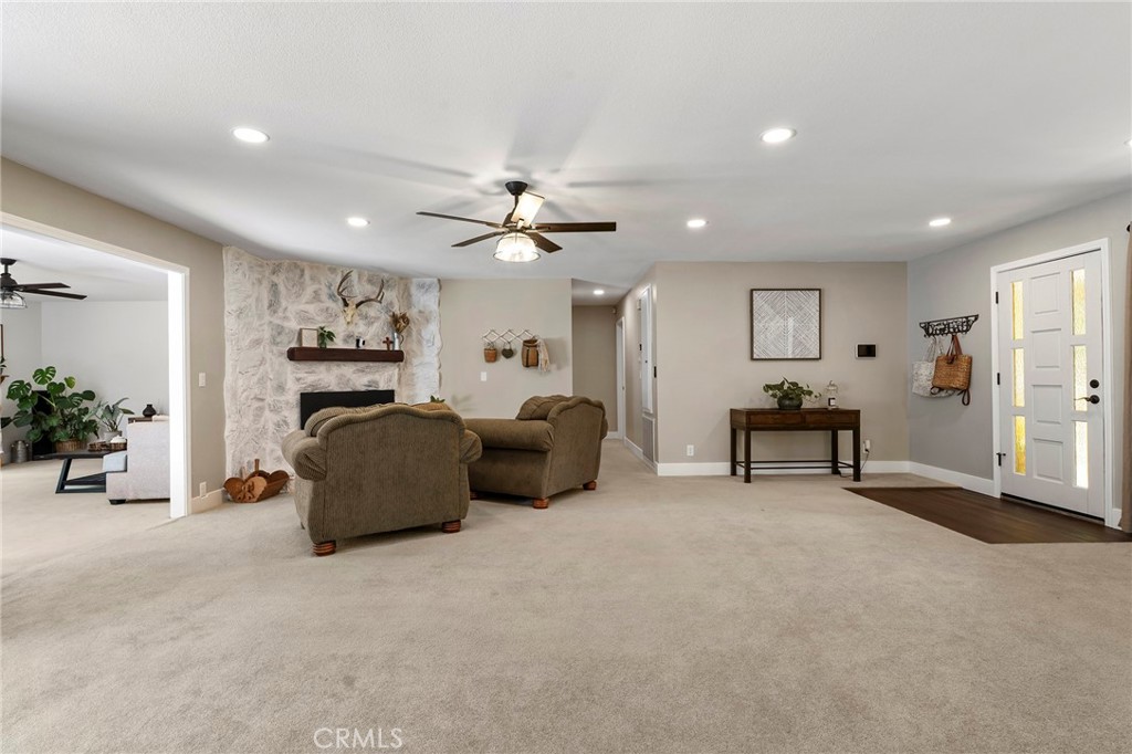 14043 Creston Road Magalia, CA 95954 - Photo 8 of 51 Gallery Image 8