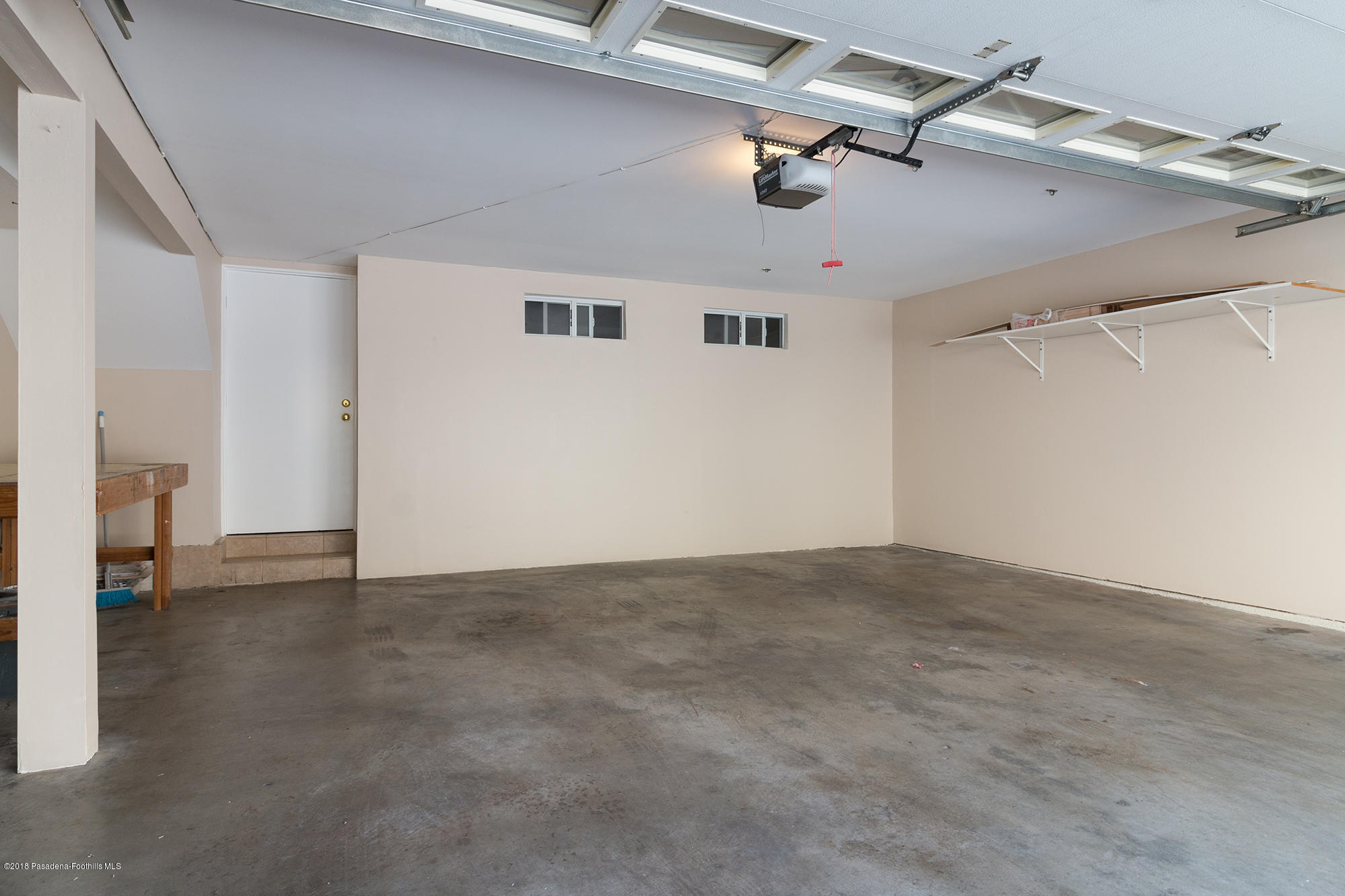 9730 Vía Roma Burbank, CA 91504 - Photo 16 of 24 an empty room with windows