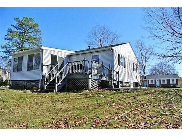 400 Grandview Avenue Woonsocket, RI 02895 - Photo 3 of 16