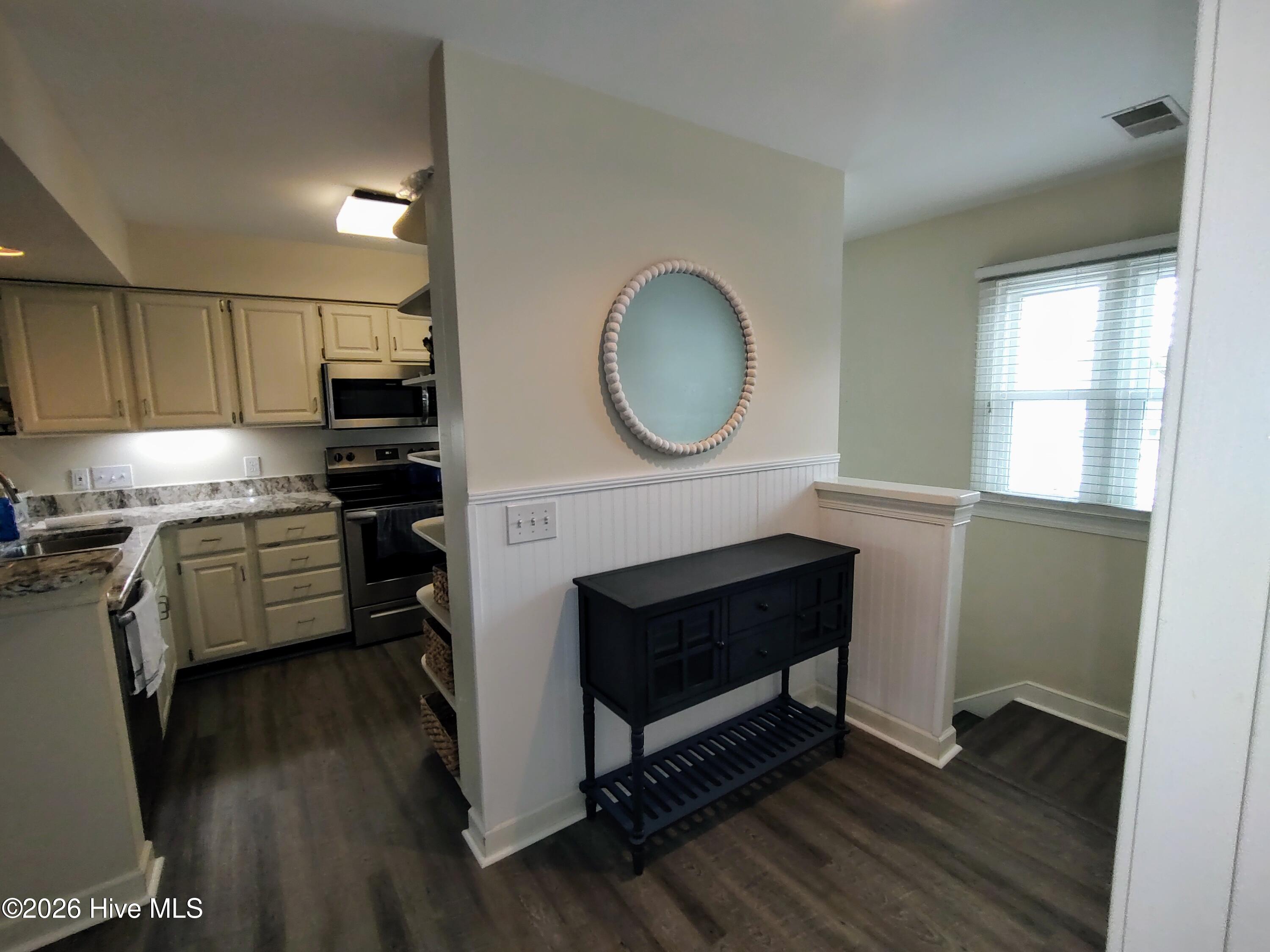 26 Knoll Road Southern Pines, NC 28387 - Photo 5 of 19 IMG_20241119_145104208~4