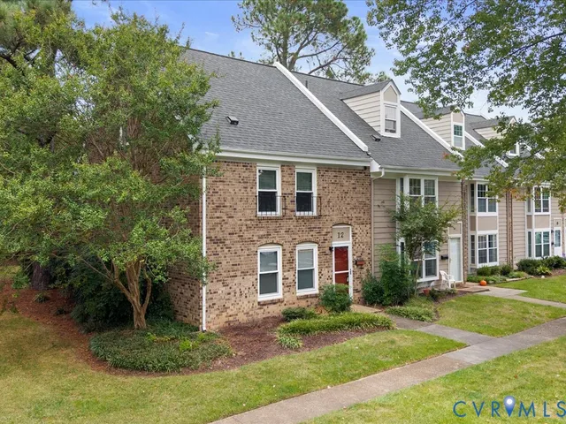 $290,000 | 12 Skipwith Green Circle, Henrico, VA 23294