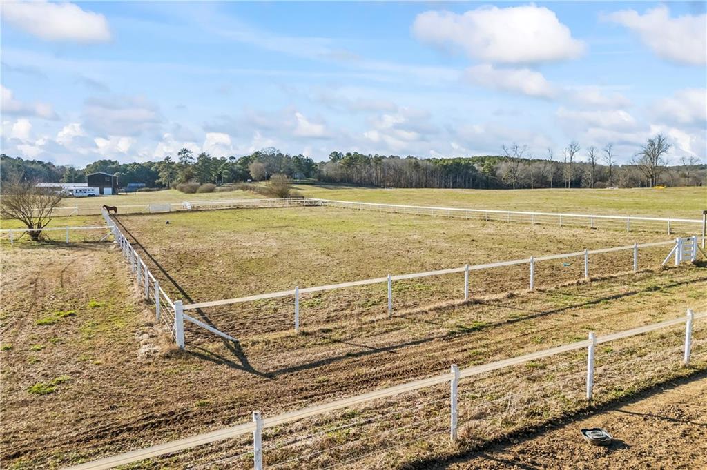 356 West Oak Grove Road Northwest Adairsville, GA 30103 - Photo 109 of 128 a view of an ocean and city