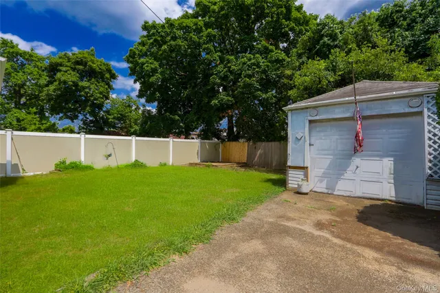 $780,000 | 130-55 222nd Street | Laurelton