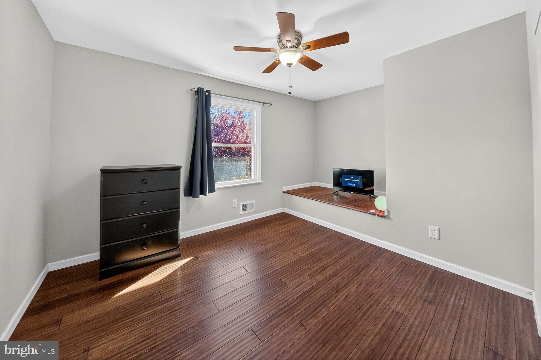 6802 Niles Drive Laurel, MD 20707 - Photo 15 of 31 Bedroom 3