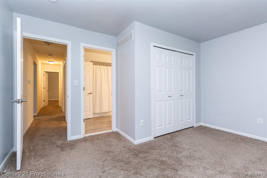2788 Ranieri Drive Troy, MI 48085 - Photo 18 of 39