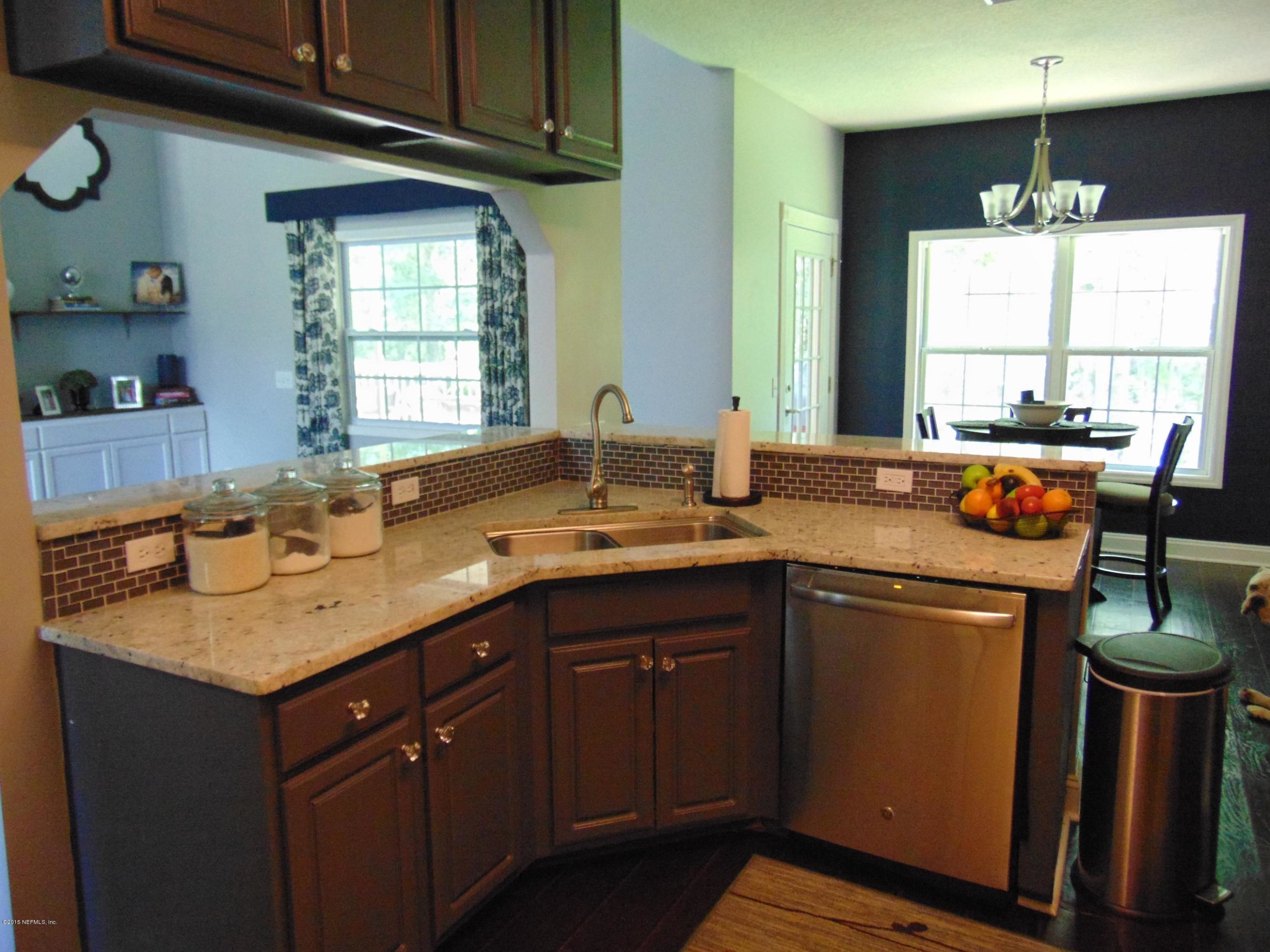 4607 Barber Road Macclenny, FL 32063 - Photo 12 of 14 Barber Rd Milton House 036