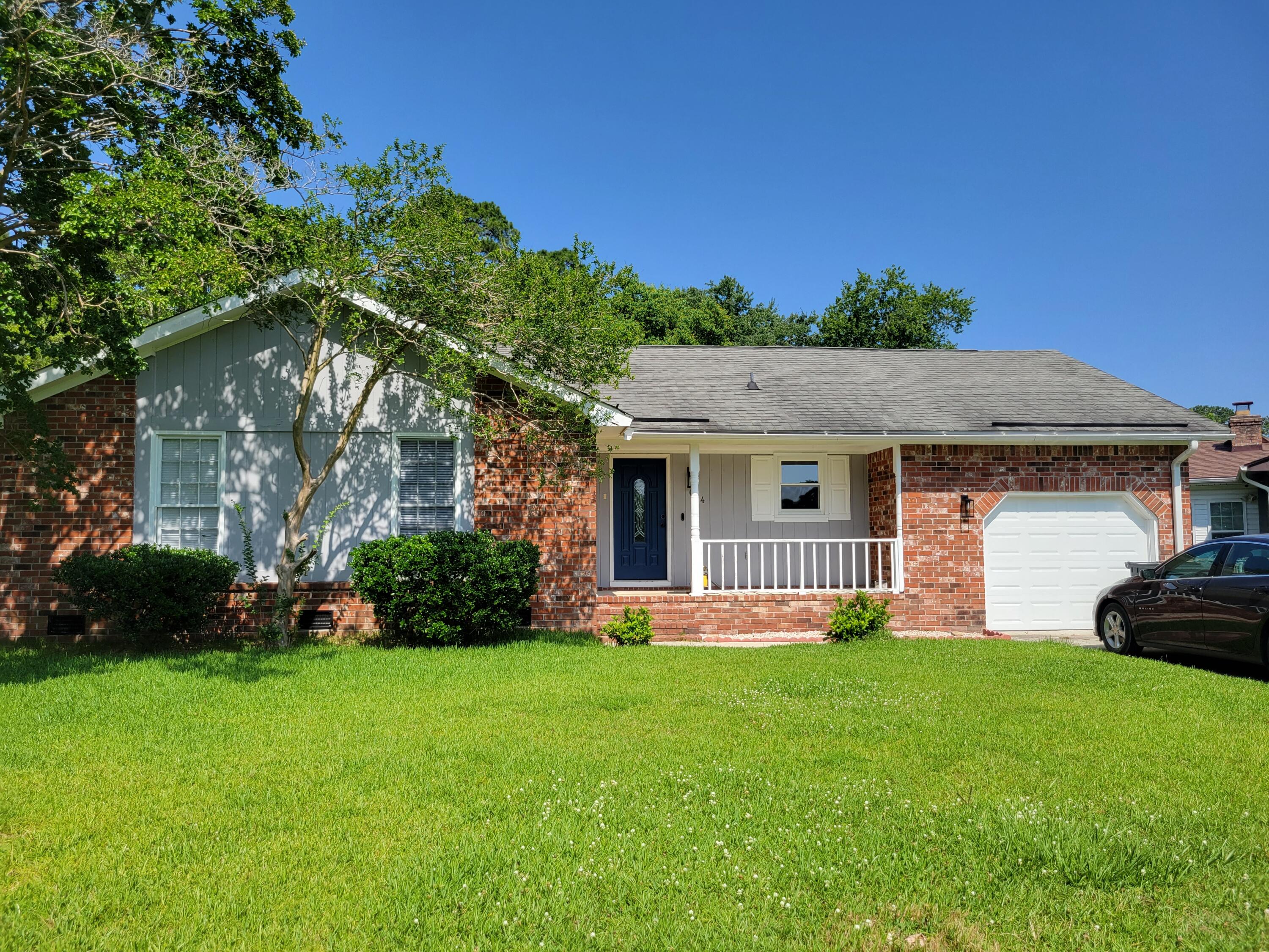 604 Kershaw Road Summerville, SC 29486 - Photo 5 of 36 20220616_160100