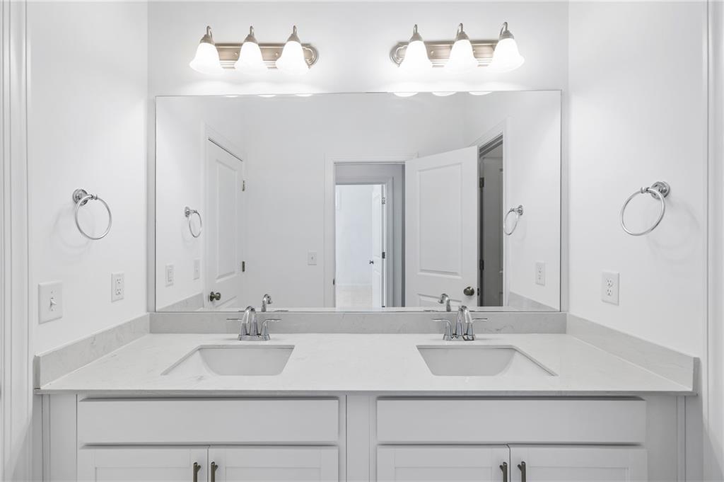 3367 Goodwin Park Suwanee, GA 30024 - Photo 33 of 51