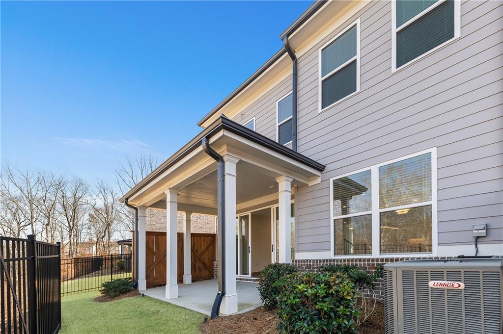 3367 Goodwin Park Suwanee, GA 30024 - Photo 37 of 51