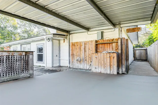 $200,000 | 309 Still Forest Drive, Liberty, TX 77575