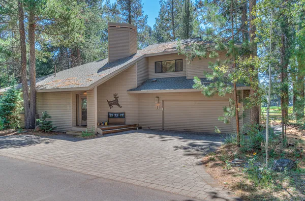 $969,000 | 57377 Pole House Lane, Unit 1, Sunriver, OR 97707