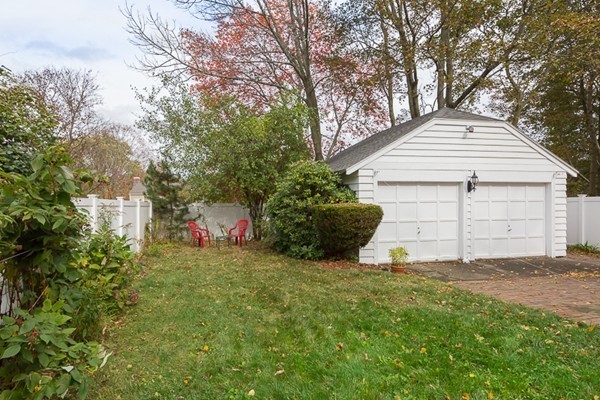293 Marrett Road Lexington, MA 02421 - Photo 8 of 30 Gallery Image 8