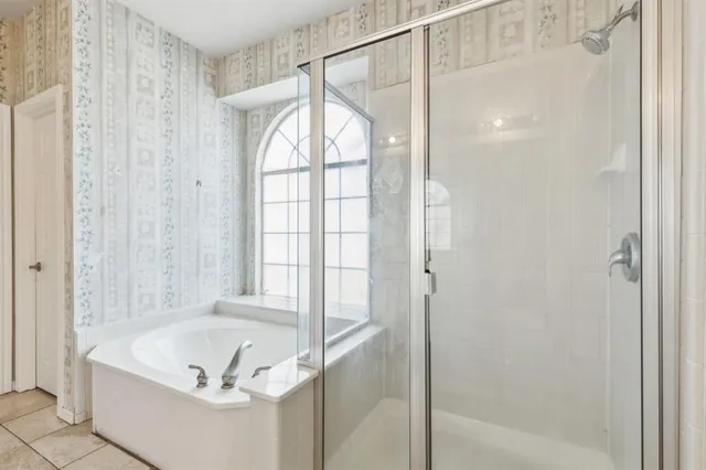 $425,000 | 1500 Chateau Lane, Mansfield, TX 76063