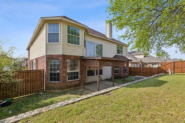 $425,000 | 1500 Chateau Lane, Mansfield, TX 76063