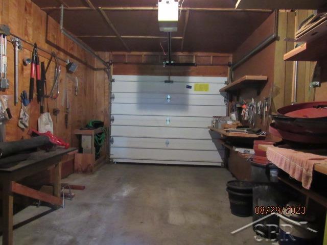7204 Terry Road Saginaw, MI 48609 - Photo 18 of 26 50121877-17.JPG