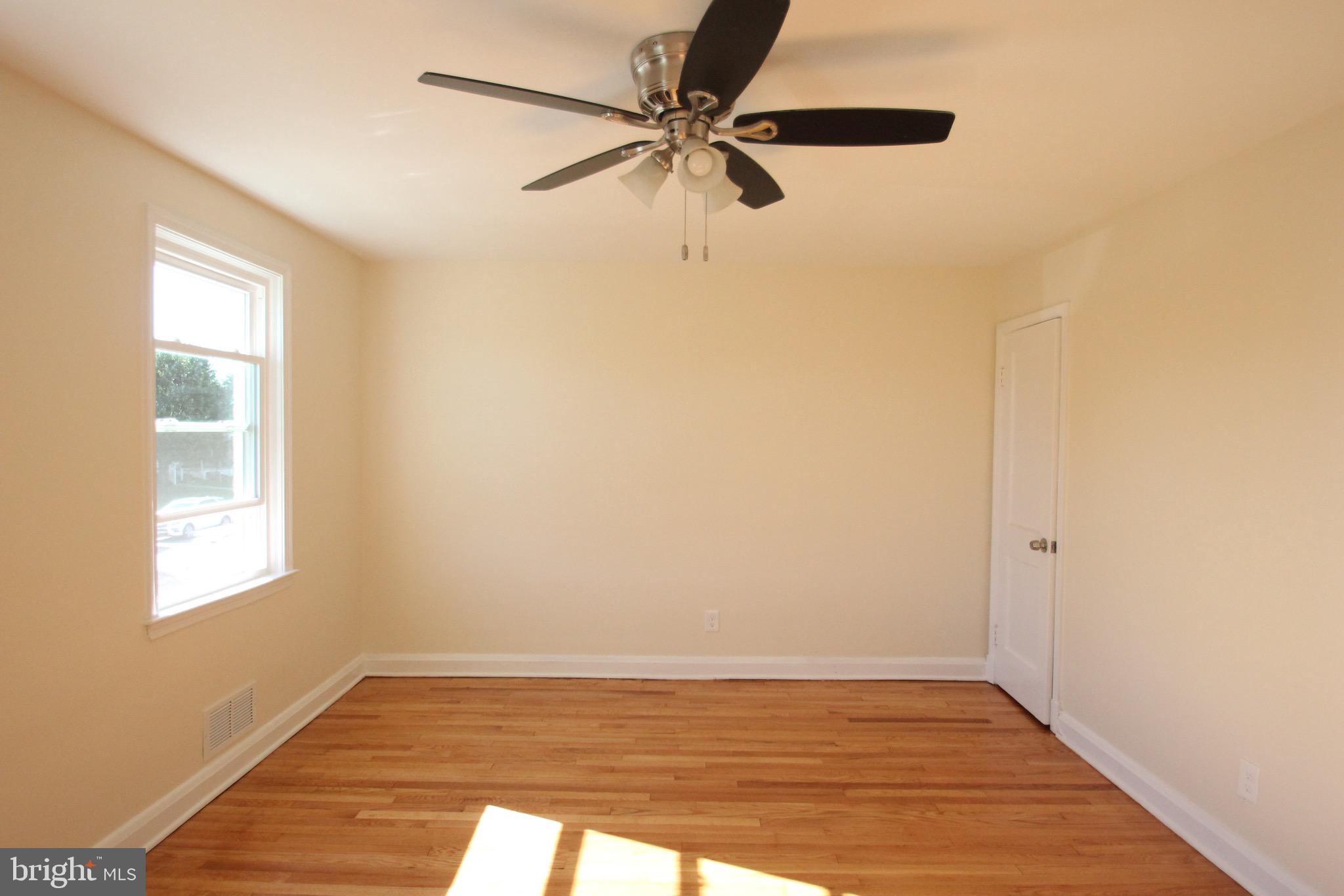7518 Lawrence Road Dundalk, MD 21222 - Photo 12 of 20 Gallery Image 12