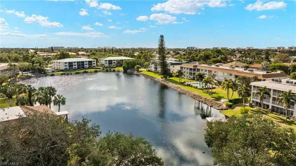 $2,600 | 3101 Riviera Drive, Naples, FL 34103