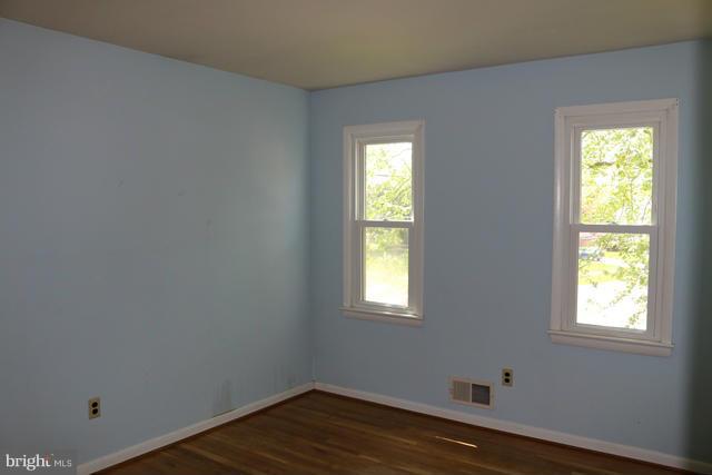 8606 Postoak Road Potomac, MD 20854 - Photo 12 of 27 Bedroom