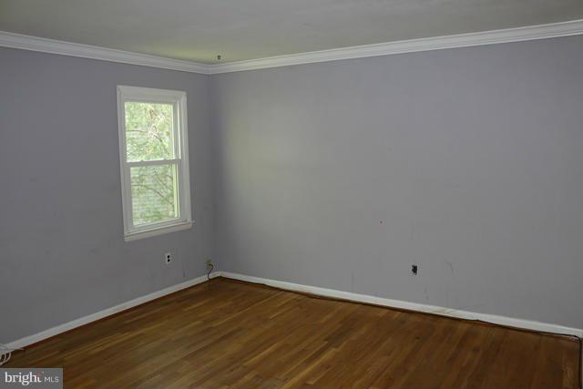 8606 Postoak Road Potomac, MD 20854 - Photo 16 of 27 Bedroom