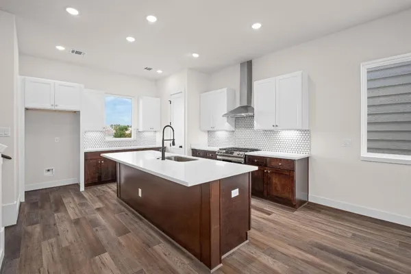 $2,699 | 3905 Pinemont Drive, Unit F, Houston, TX 77018