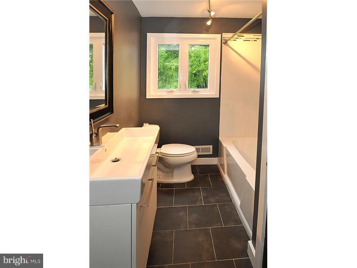403 Gribbel Road Wyncote, PA 19095 - Photo 21 of 25 Bathroom