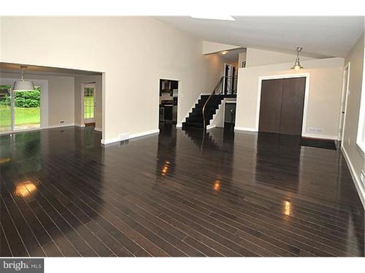 403 Gribbel Road Wyncote, PA 19095 - Photo 8 of 25 Living Room