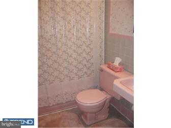 1042 Surrey Road Philadelphia, PA 19115 - Photo 6 of 12 Bathroom