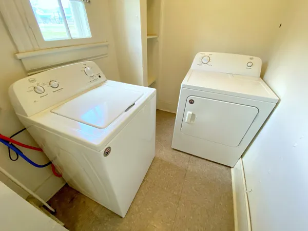 $1,199 | 909 13th Street Southeast, Roanoke, VA 24013