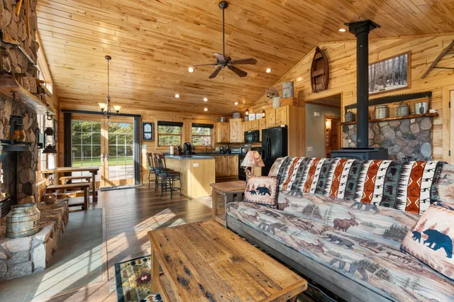 $1,250,000 | 1095 80th Street, Amery, WI 54001