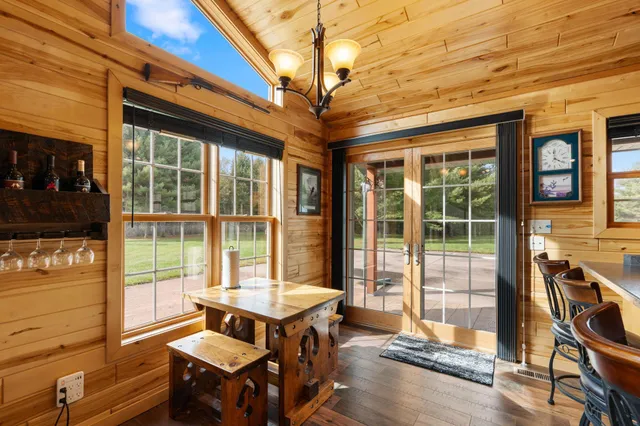 $1,250,000 | 1095 80th Street, Amery, WI 54001