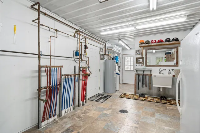 $1,250,000 | 1095 80th Street, Amery, WI 54001