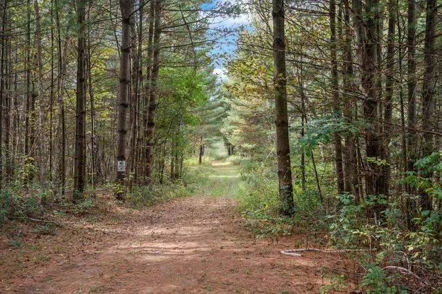 $1,250,000 | 1095 80th Street, Amery, WI 54001