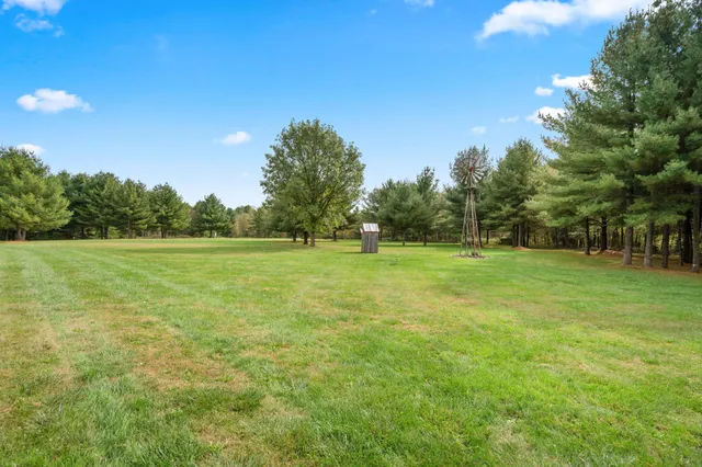 $1,250,000 | 1095 80th Street, Amery, WI 54001