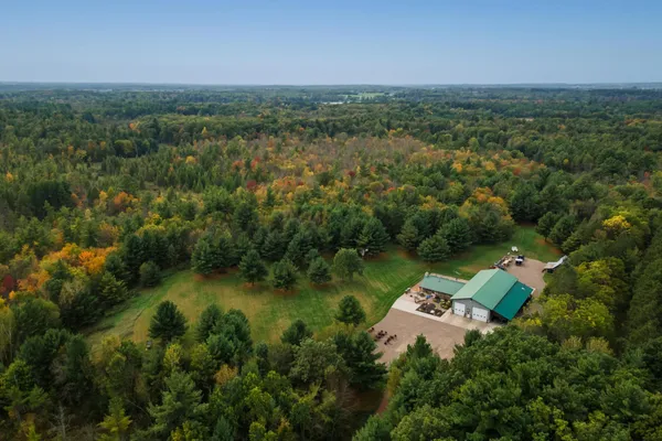 $1,250,000 | 1095 80th Street, Amery, WI 54001