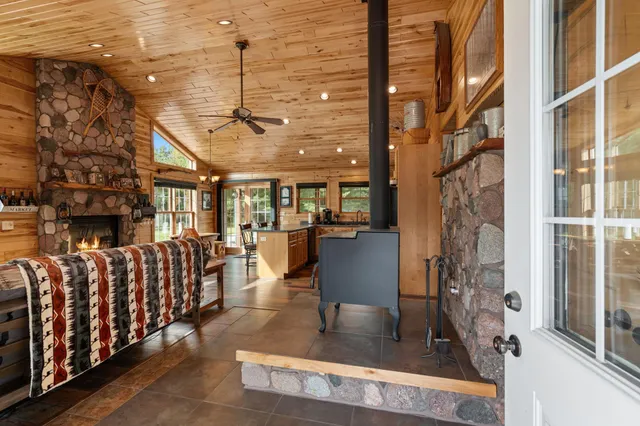 $1,250,000 | 1095 80th Street, Amery, WI 54001