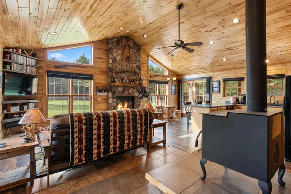 $1,250,000 | 1095 80th Street, Amery, WI 54001