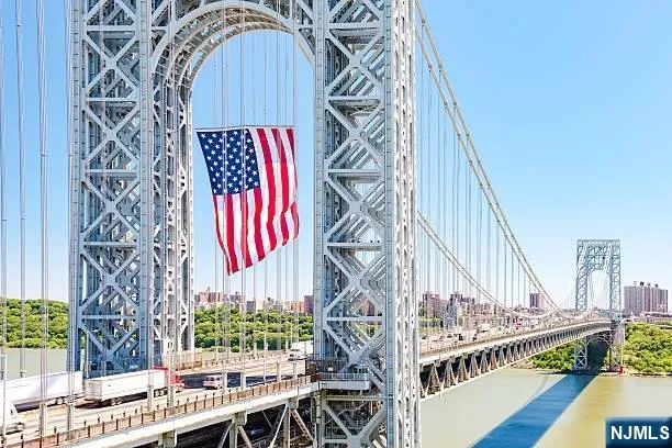 $219,000 | 2100 Linwood, Unit 18N, Fort Lee, NJ 07024