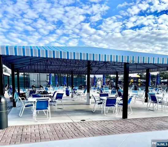 $219,000 | 2100 Linwood, Unit 18N, Fort Lee, NJ 07024