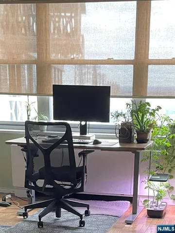 $219,000 | 2100 Linwood, Unit 18N, Fort Lee, NJ 07024