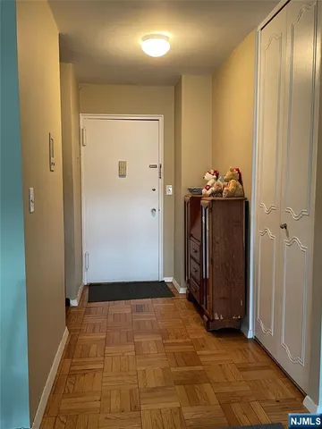 $219,000 | 2100 Linwood, Unit 18N, Fort Lee, NJ 07024