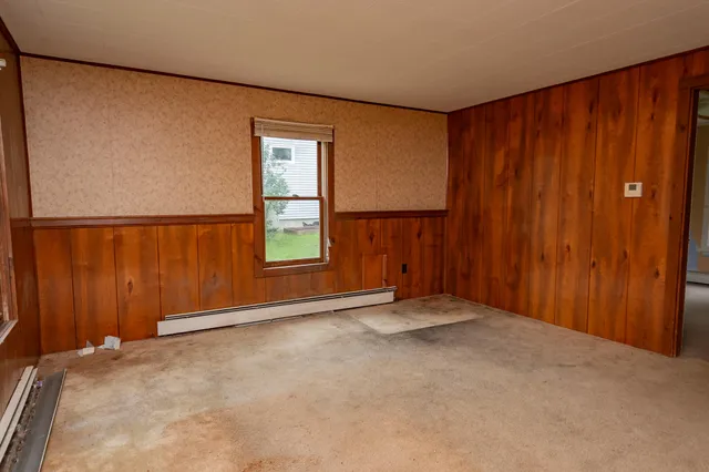 $95,000 | 180 Lawrence Street, Dover-Foxcroft, ME 04426