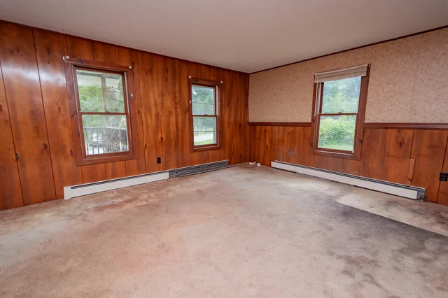 $95,000 | 180 Lawrence Street, Dover-Foxcroft, ME 04426