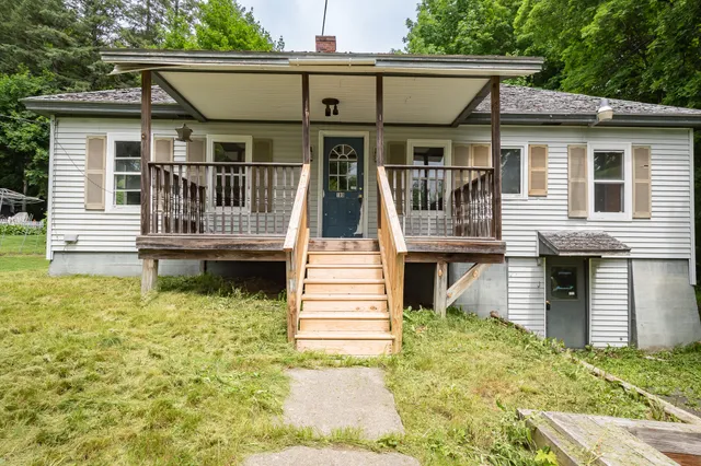 $95,000 | 180 Lawrence Street, Dover-Foxcroft, ME 04426