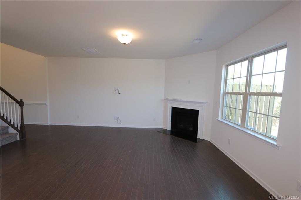 606 Amber Meadows Way, Unit 305 Tega Cay, SC 29708 - Photo 3 of 10
