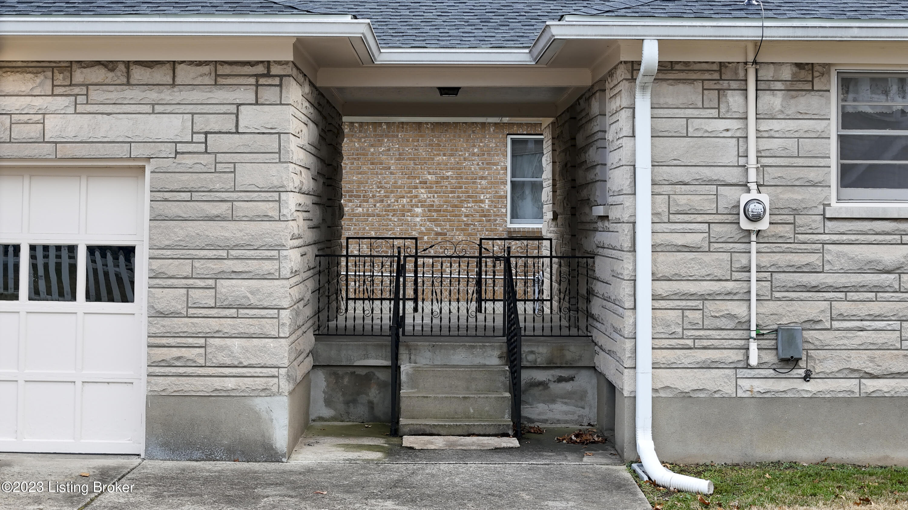 2601 Greenup Road Louisville, KY 40217 - Photo 26 of 32 2601 Greenup Road-42