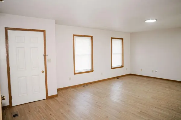 $120,000 | 102 Steuben Court, Erie, KS 66733