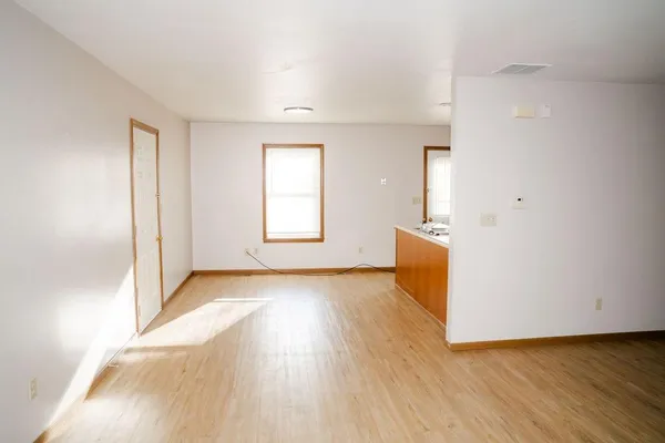 $120,000 | 102 Steuben Court, Erie, KS 66733