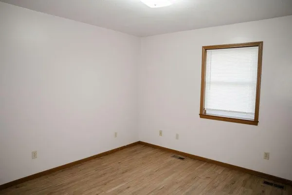 $120,000 | 102 Steuben Court, Erie, KS 66733