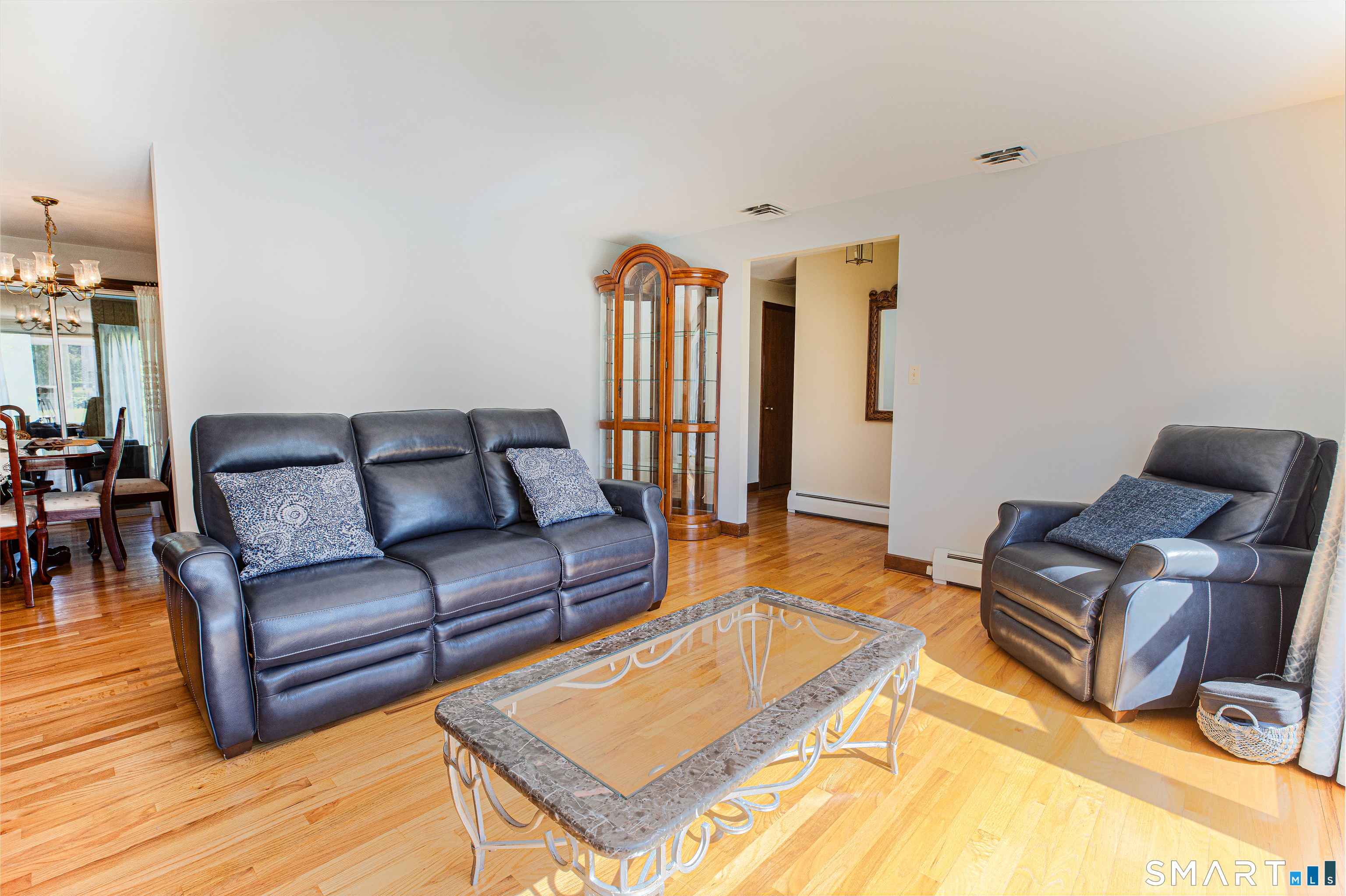 17 School House Road Newington, CT 06111 - Photo 7 of 25